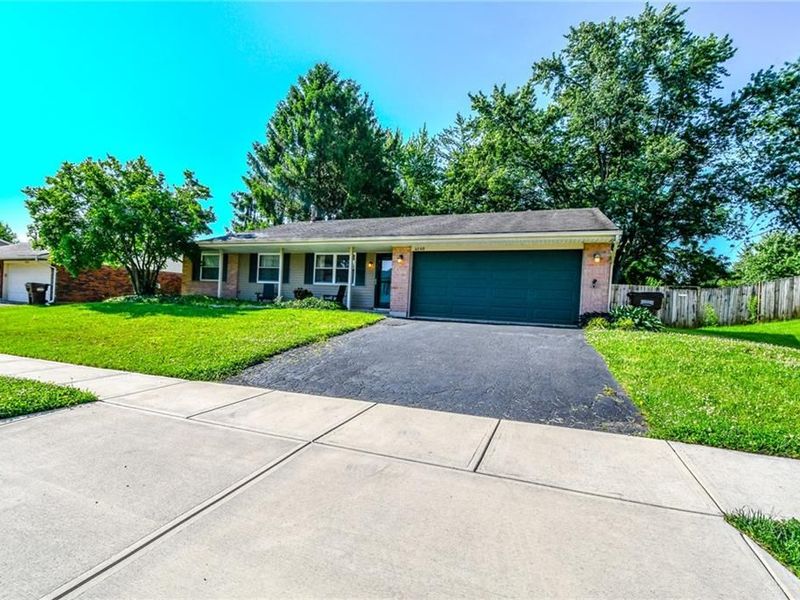 4840 Baldwin Hills Drive, Englewood, OH 45322 Photo 2