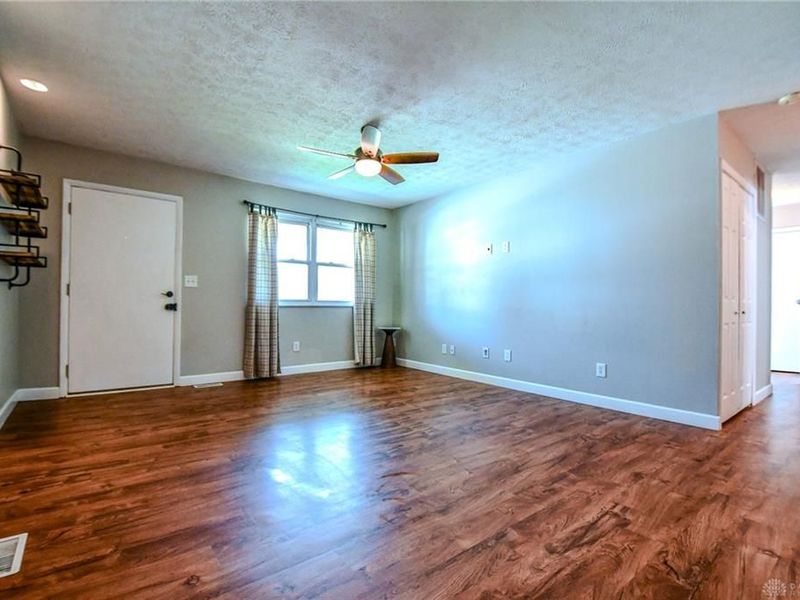 4840 Baldwin Hills Drive, Englewood, OH 45322 Photo 6