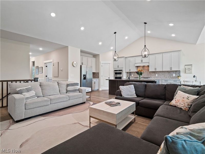 5403 Deerpath Drive, Sheffield Village, OH 44054 Photo 13