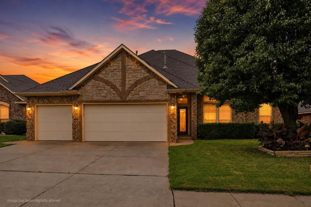 9036 NW 79th Terrace, Yukon, OK 73099 Main Photo