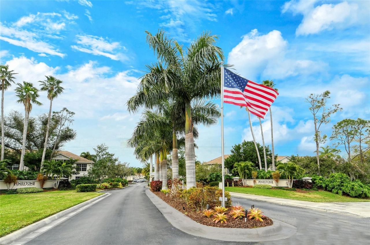 8370 Wingate Drive, Unit 726, Sarasota, FL 34238 Photo