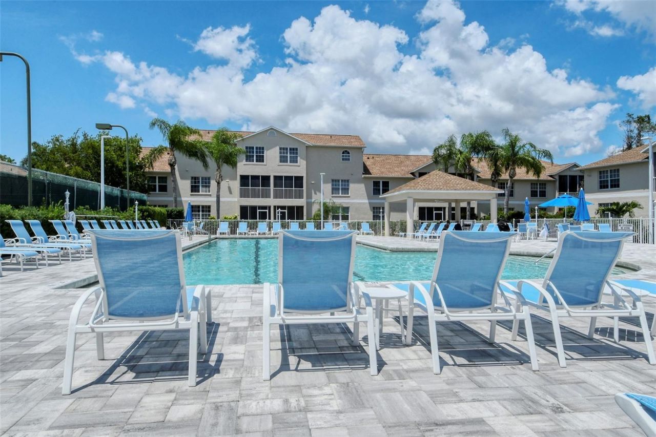 8370 Wingate Drive, Unit 726, Sarasota, FL 34238 Photo