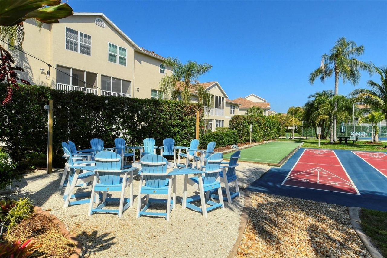 8370 Wingate Drive, Unit 726, Sarasota, FL 34238 Photo