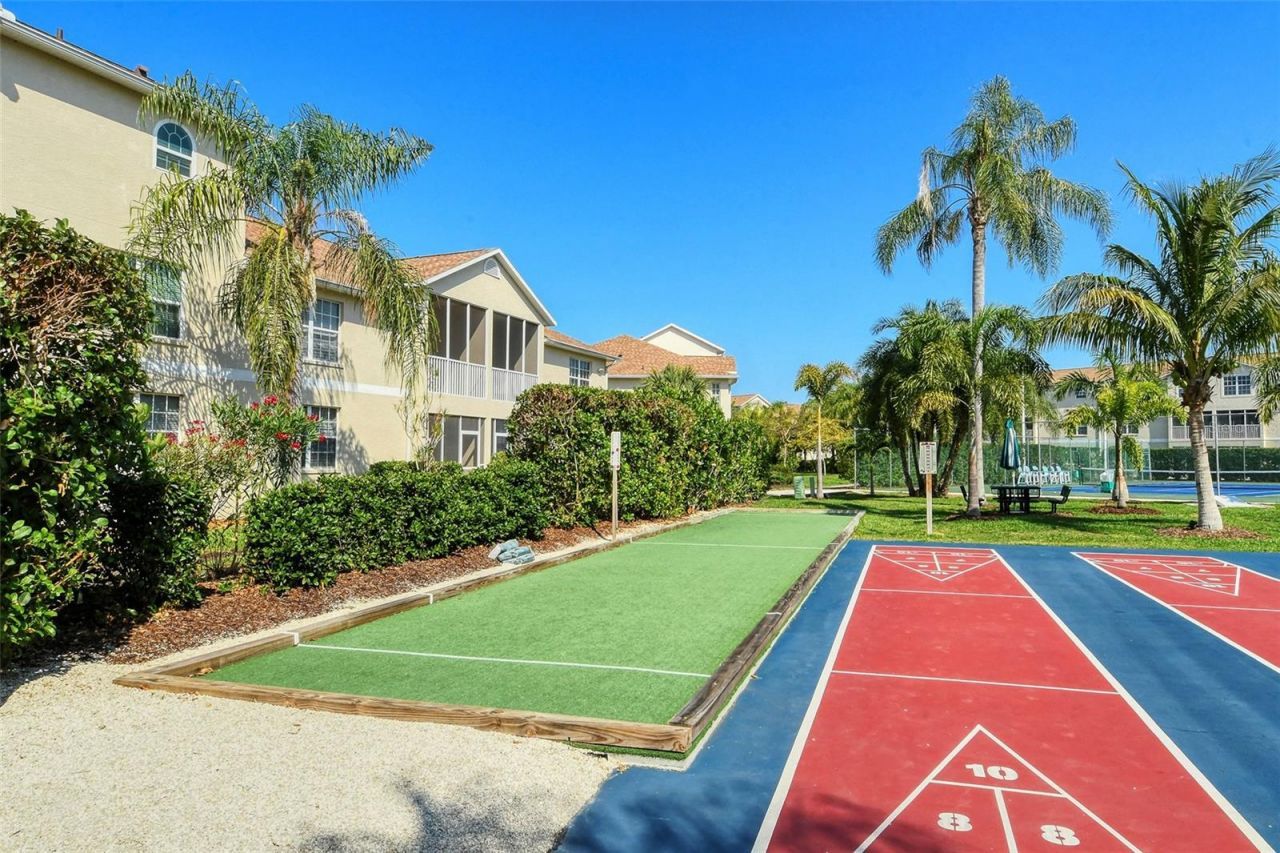 8370 Wingate Drive, Unit 726, Sarasota, FL 34238 Photo