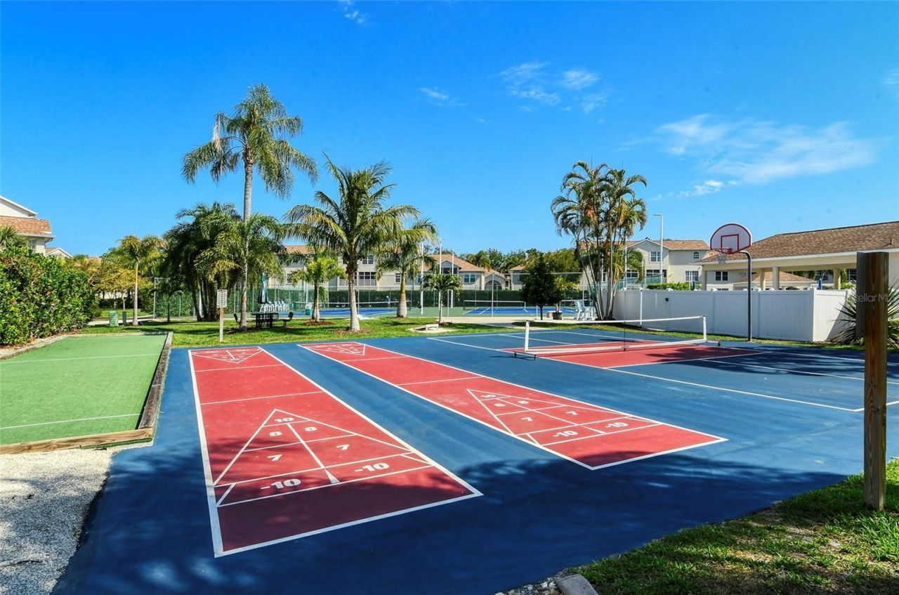 8370 Wingate Drive, Unit 726, Sarasota, FL 34238 Photo