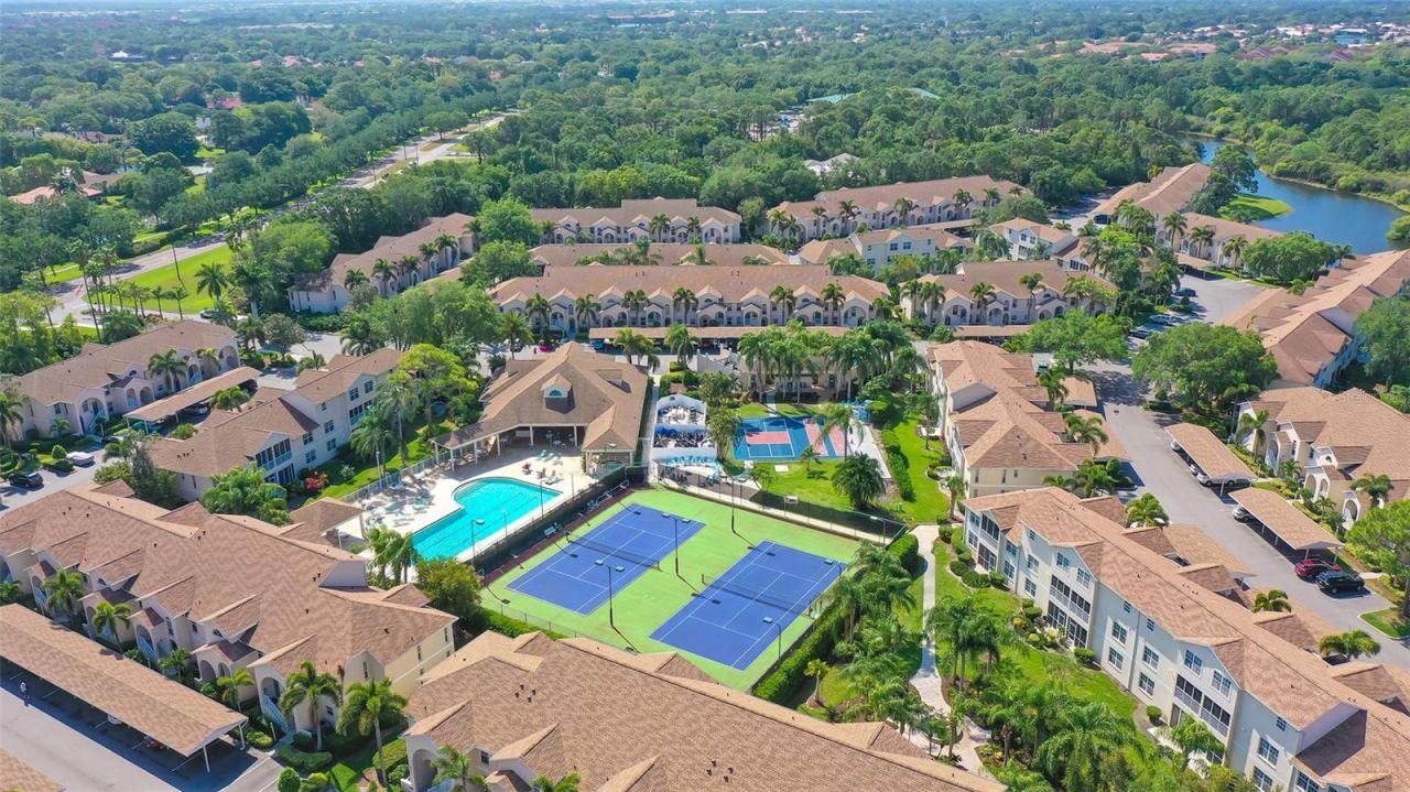 8370 Wingate Drive, Unit 726, Sarasota, FL 34238 Photo