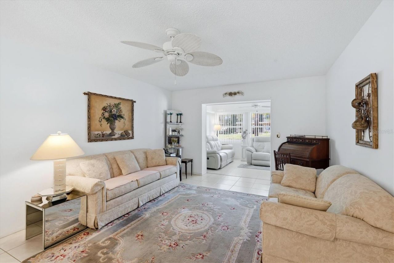 390 301 Boulevard W, Unit 27B, Bradenton, FL 34205 Photo