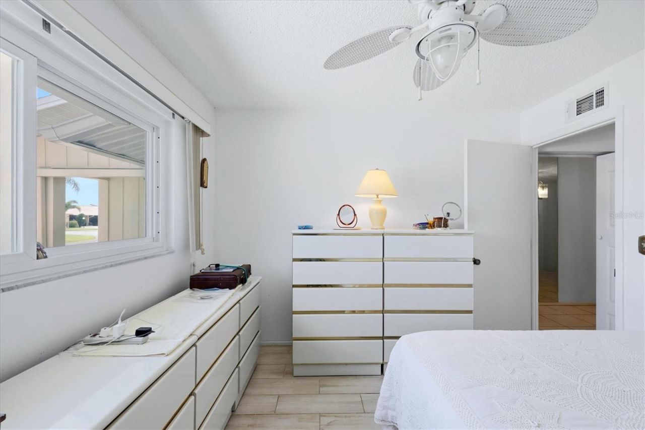 390 301 Boulevard W, Unit 27B, Bradenton, FL 34205 Photo