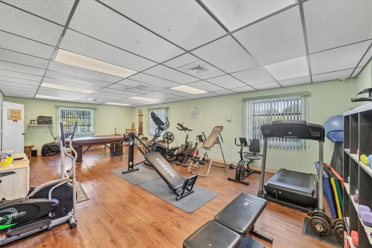 390 301 Boulevard W, Unit 27B, Bradenton, FL 34205 Photo