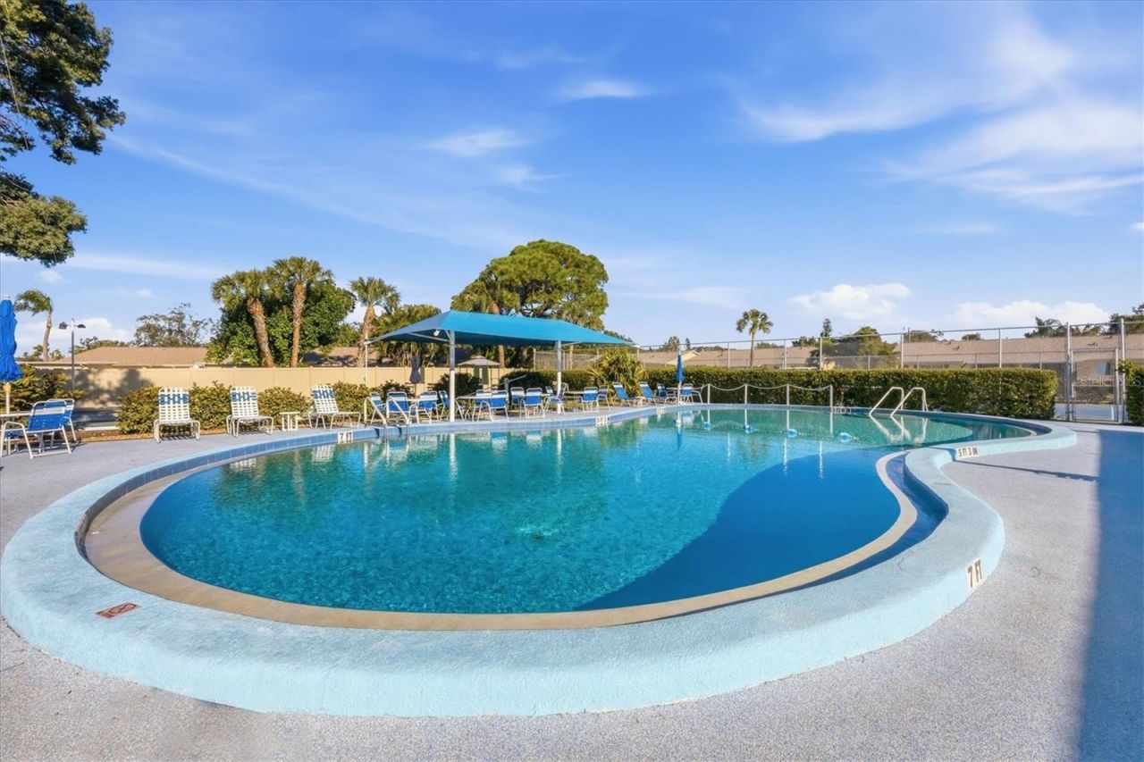390 301 Boulevard W, Unit 27B, Bradenton, FL 34205 Photo