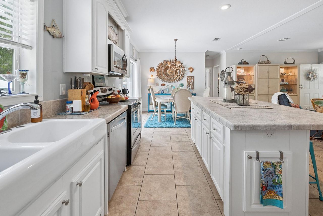 225 NE 543rd Avenue, Old Town, FL 32680 Photo