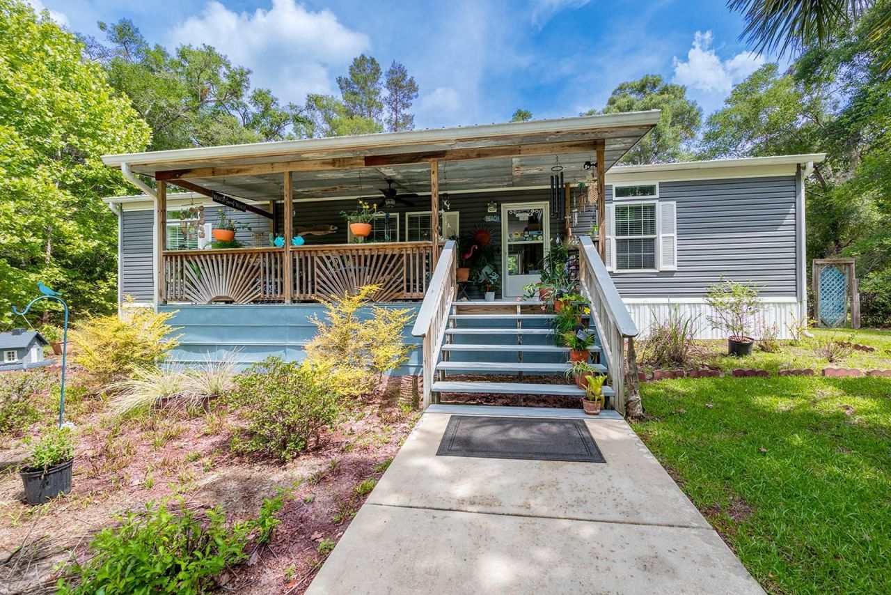 225 NE 543rd Avenue, Old Town, FL 32680 Photo