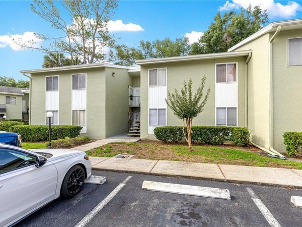 608 FAIRWAYS CIRCLE , Unit B, OCALA, FL 34472