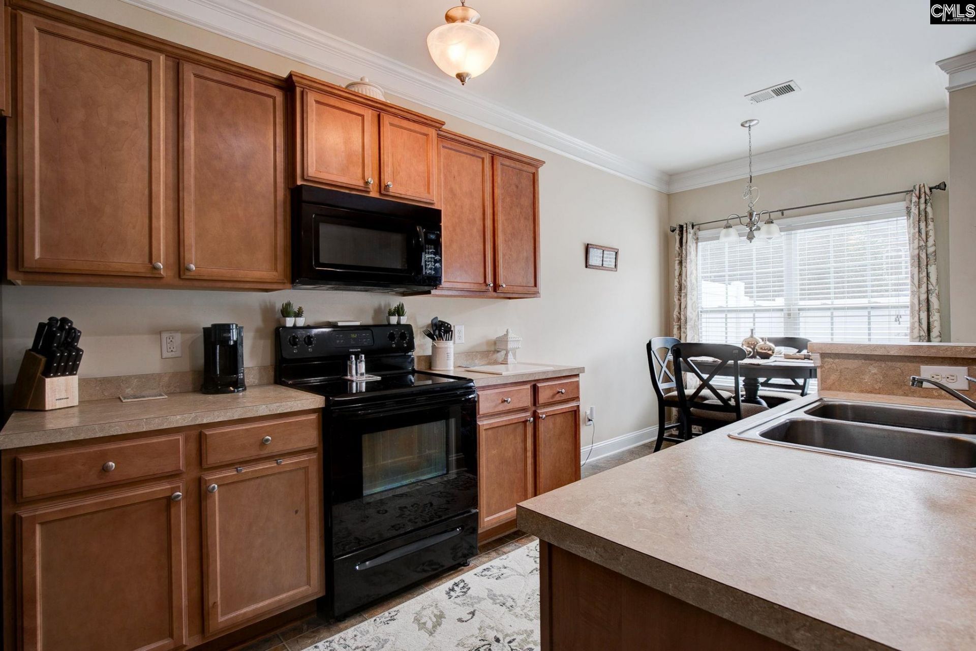 202 Pennington Square Way  Photo 11