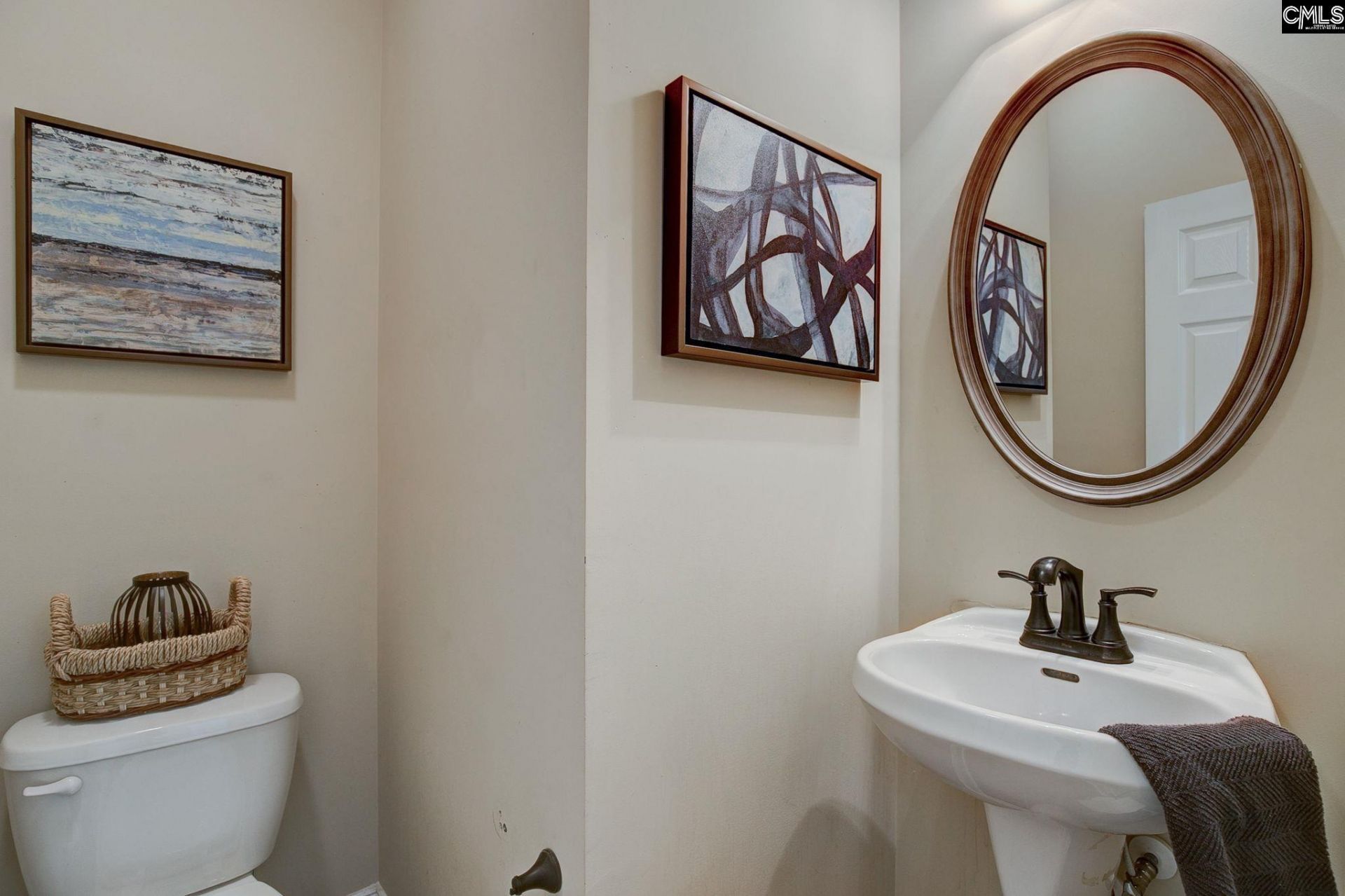 202 Pennington Square Way  Photo 5
