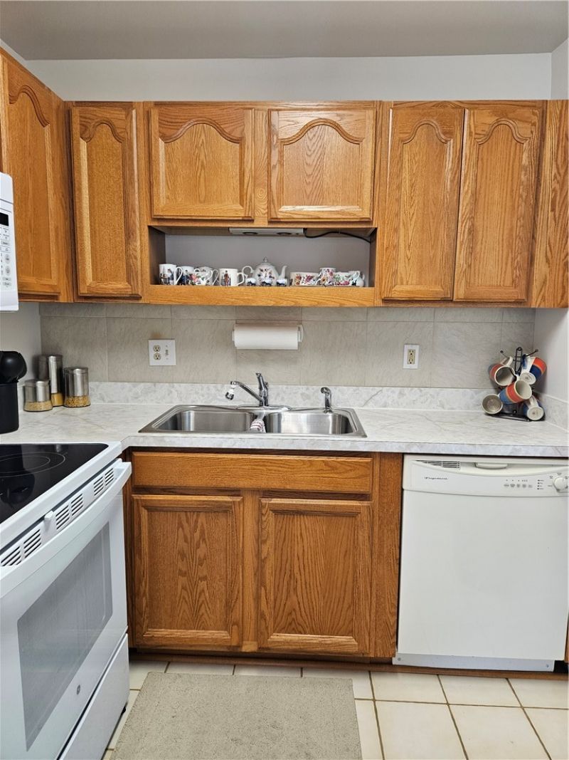 44 Woodland Drive, Unit 205, Vero Beach, FL 32962 Photo
