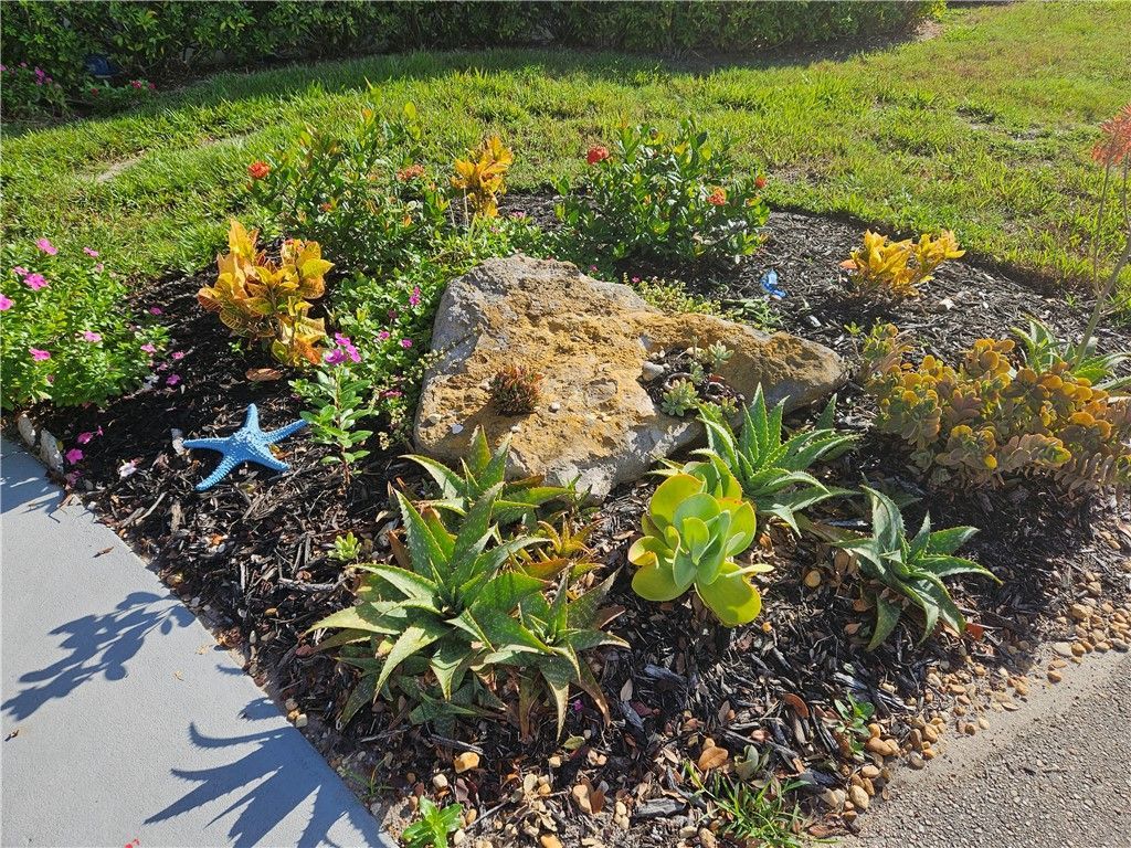 44 Woodland Drive, Unit 205, Vero Beach, FL 32962 Photo
