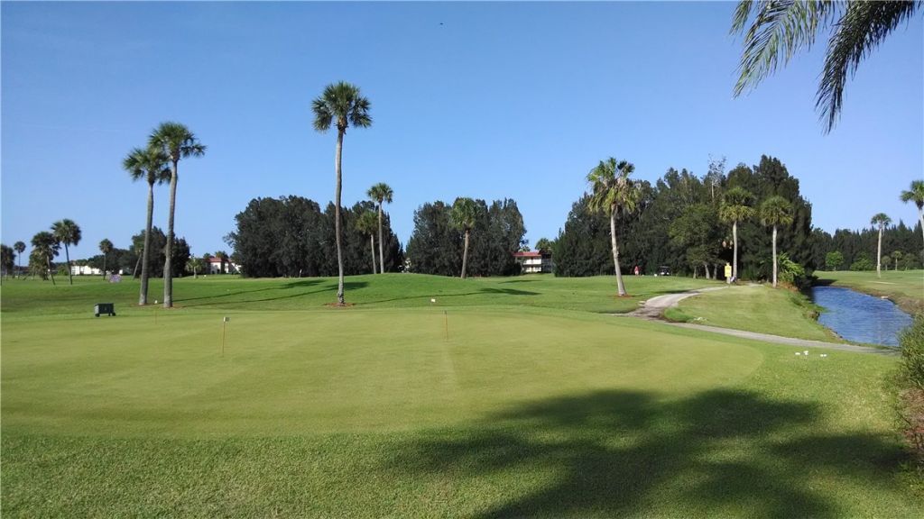 44 Woodland Drive, Unit 205, Vero Beach, FL 32962 Photo