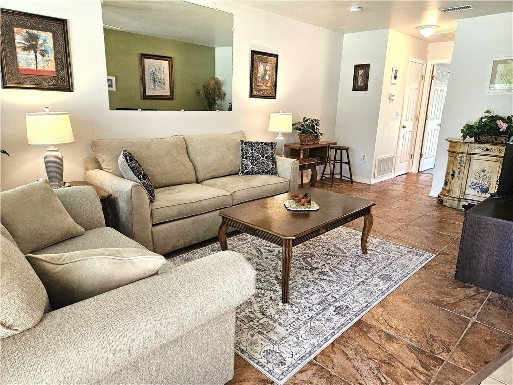 44 Woodland Drive, Unit 205, Vero Beach, FL 32962 Photo