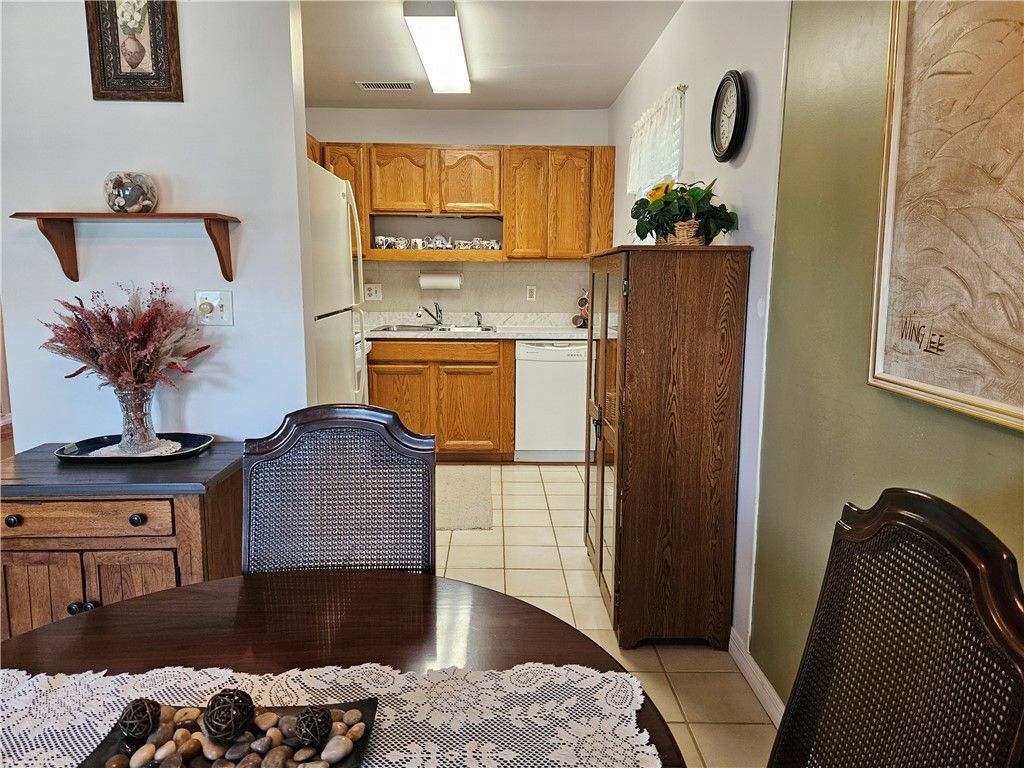 44 Woodland Drive, Unit 205, Vero Beach, FL 32962 Photo