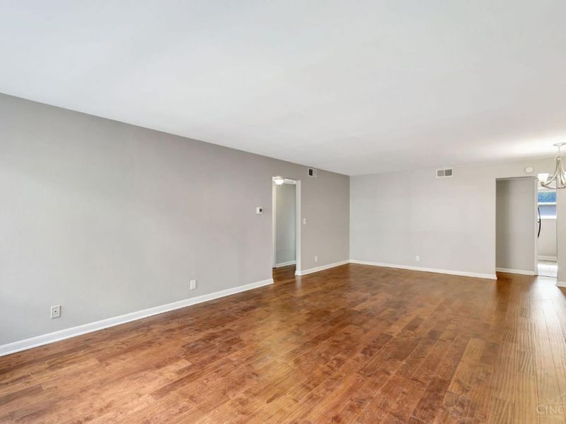 2270 Madison Road, Unit 3C, Cincinnati, OH 45208 Photo 4