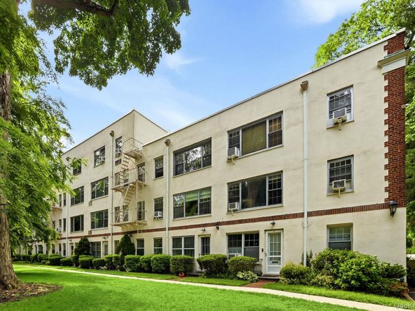 22 Alden Place , Unit 22, Bronxville, NY 10708