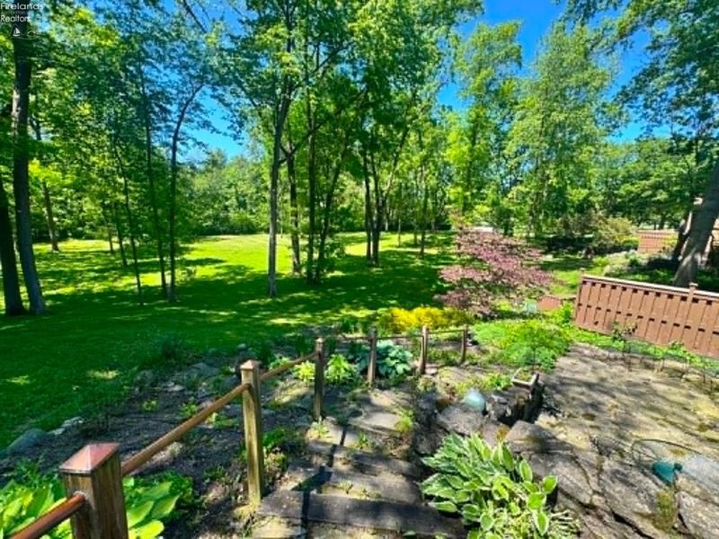 3917 Hilltop Drive, Unit 11, Huron, OH 44839 Photo 6