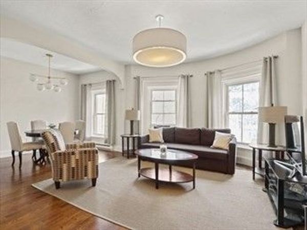 94 Worcester St, Unit 3, Boston, MA 02118