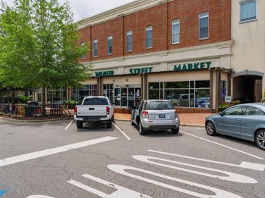 700 Market Street, Unit 207, Chapel Hill, NC 27516