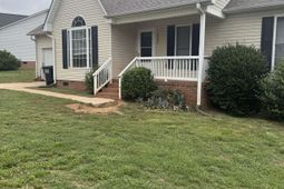 2202 Rolling Green Rd photo 4