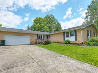 1740 Washington Boulevard , Louisville, OH 44641