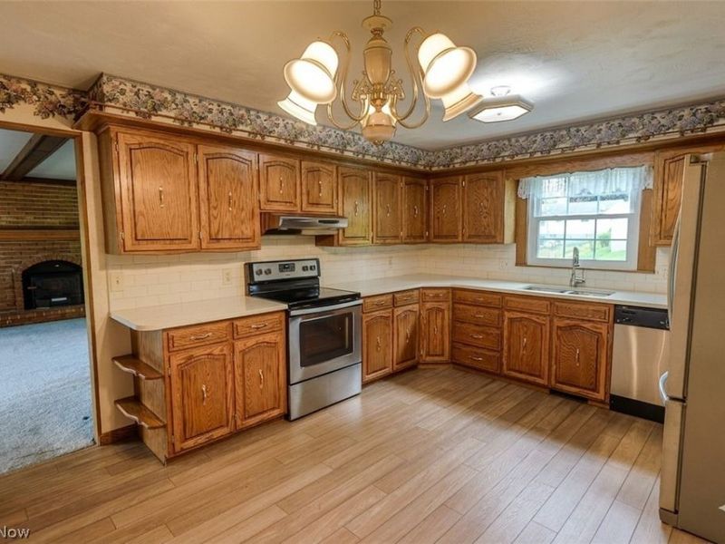 1740 Washington Boulevard , Louisville, OH 44641 Photo 12