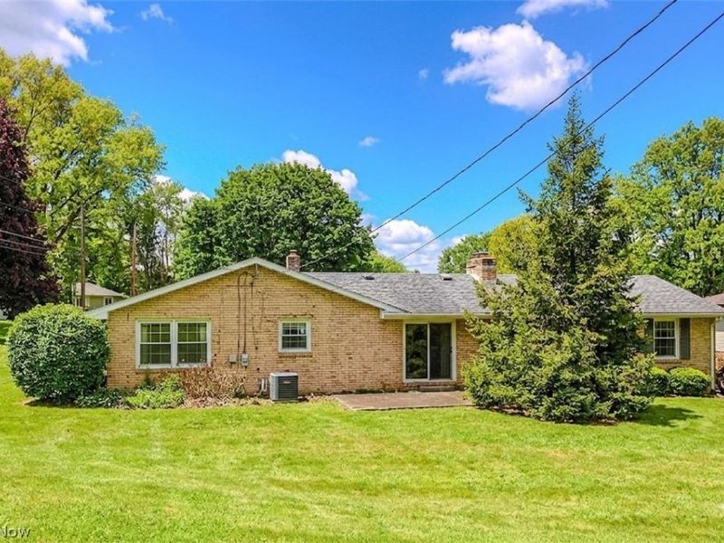 1740 Washington Boulevard , Louisville, OH 44641 Photo 3