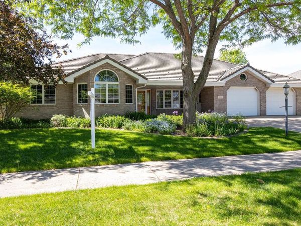 509 KADINGER WAY, Little Chute, WI 54140