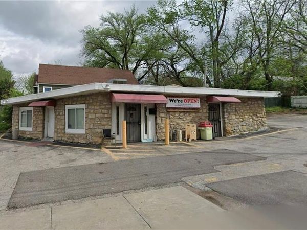 4200 E 35th Street, Kansas City, MO 64128