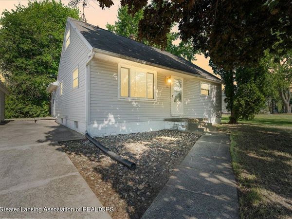 105 Pinetree Street, Potterville, MI 48876