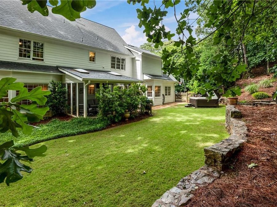 Property Image 6