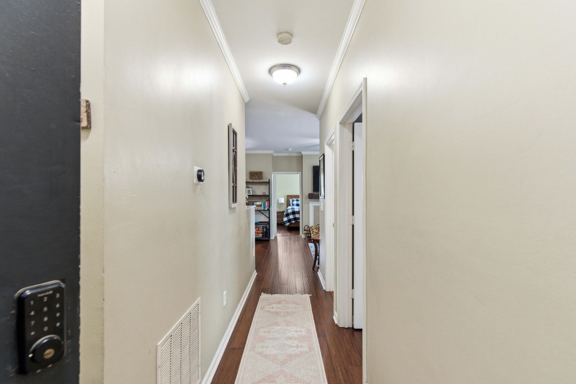 45 Sycamore Avenue Photo 4
