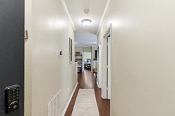 45 Sycamore Avenue photo 4