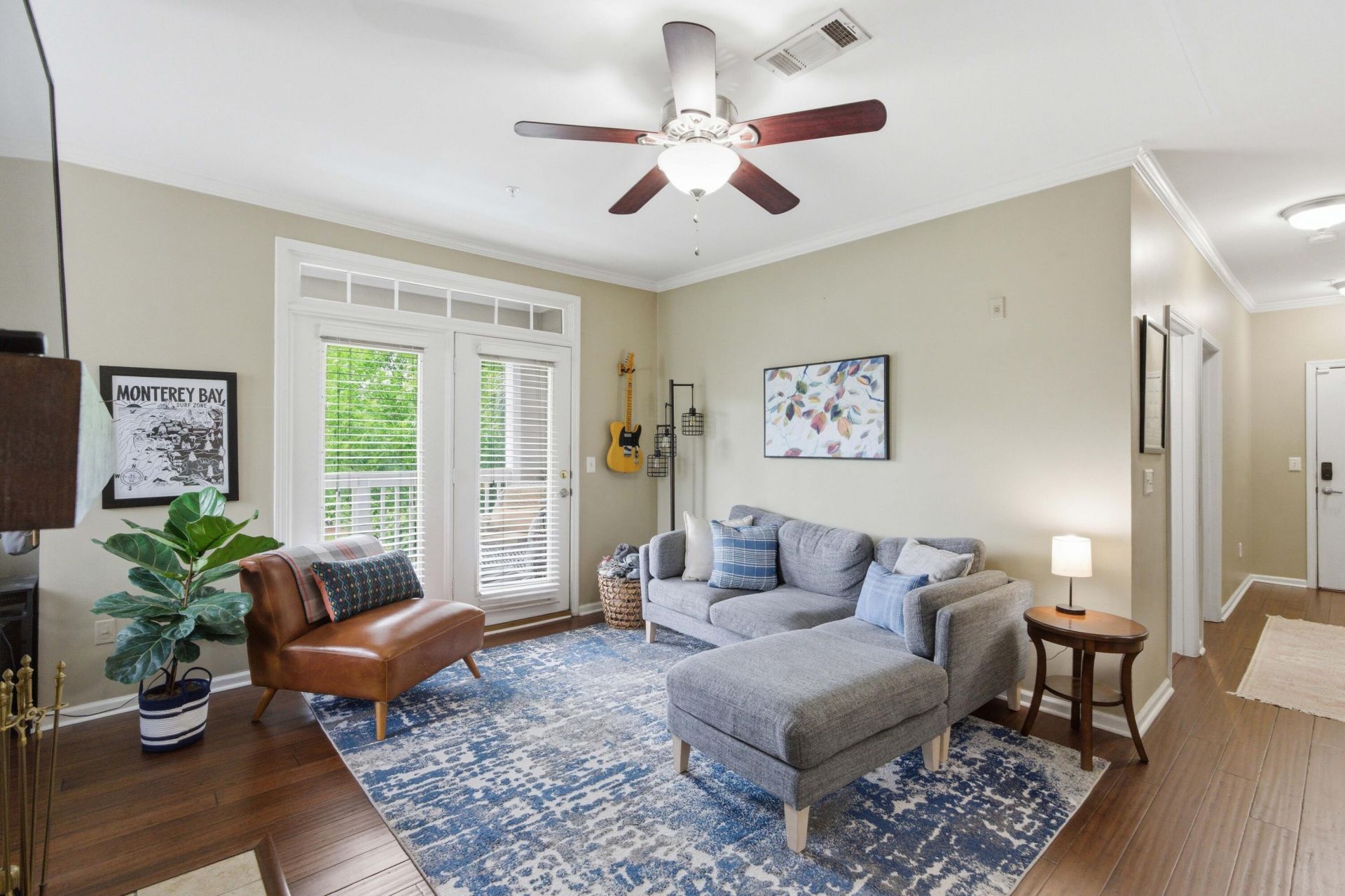 45 Sycamore Avenue Photo 9