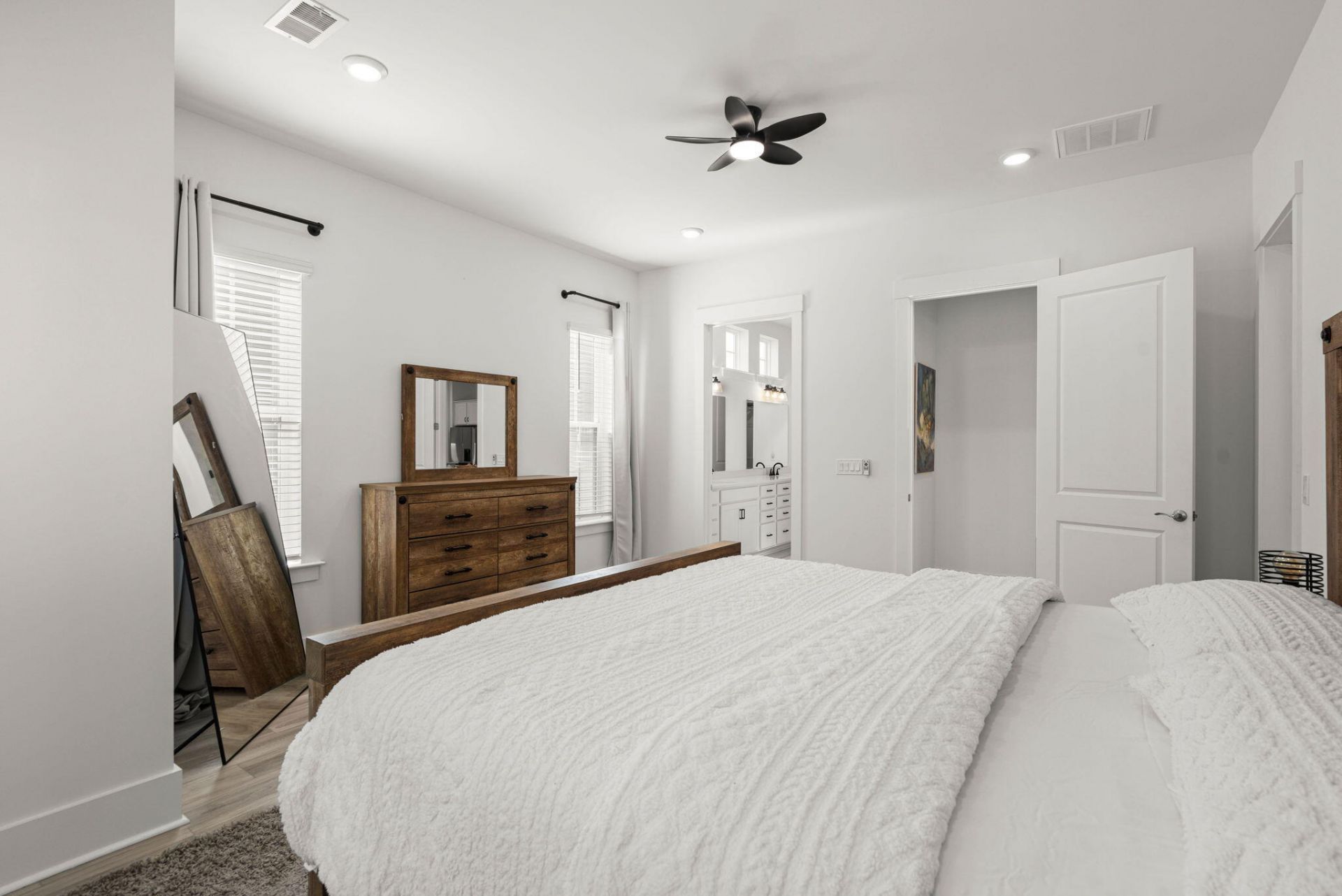134 Summerwind Drive Photo 31