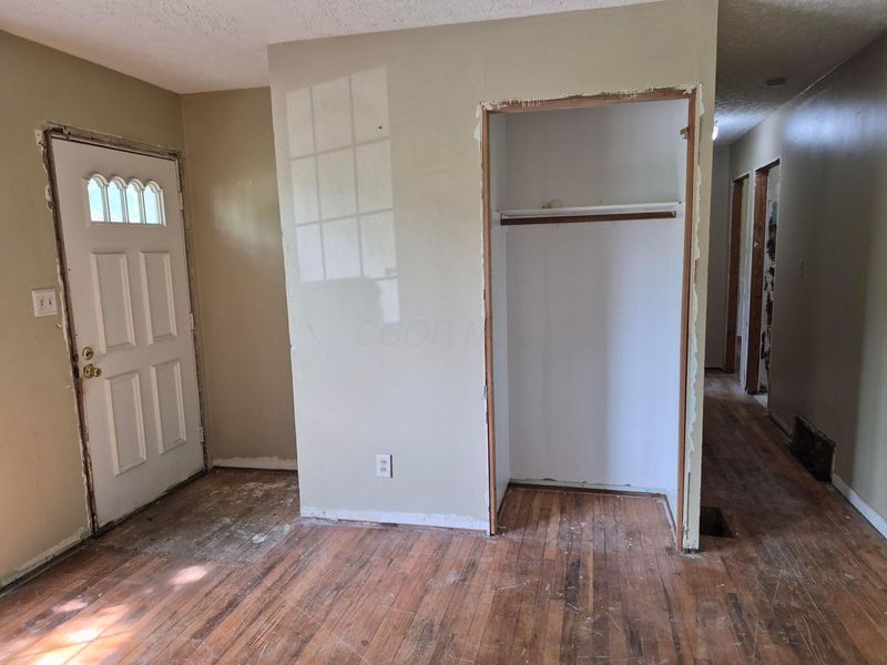 1870 Lonsdale Road , Columbus, OH 43232 Photo 10