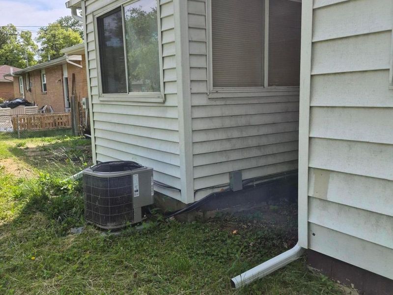 1870 Lonsdale Road , Columbus, OH 43232 Photo 6
