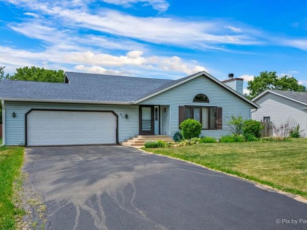 811 Arnold Avenue , Rockford, IL 61108