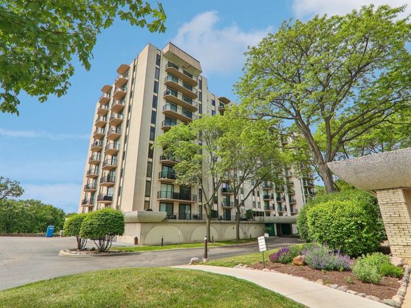 190 S Wood Dale Road , Unit 1105, Wood Dale, IL 60191