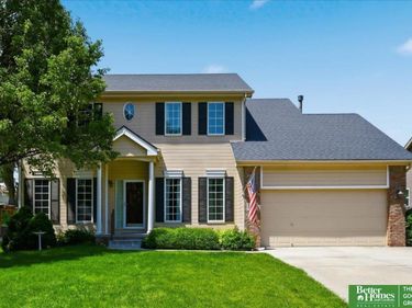 212 Castle Pine Drive , Papillion, NE 68133