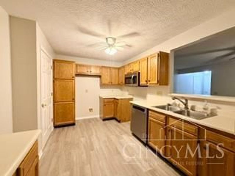 6734 Washington Circle, Middletown, OH 45005 Photo 7