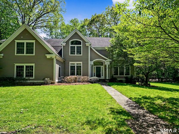 47 Cross Country, Stamford, CT 06903
