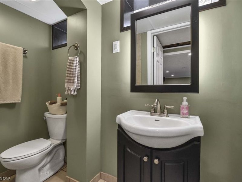 4168 W 224th Street , Fairview Park, OH 44126 Photo 33