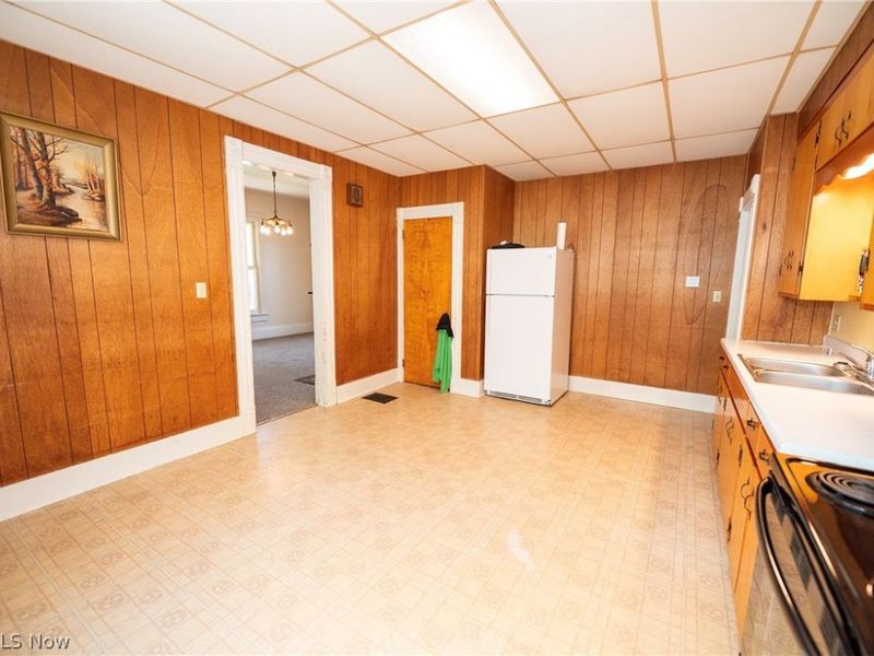 247 & 247 1/2 Ray Avenue NW, New Philadelphia, OH 44663 Photo 10